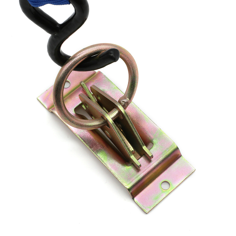 In E-Track iungite-down Rail